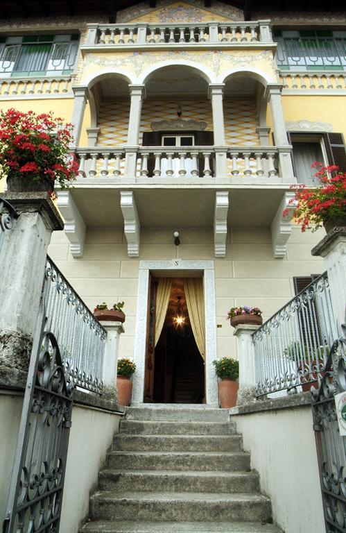 Hotel La Rondinella カンネロ・リヴィエーラ エクステリア 写真
