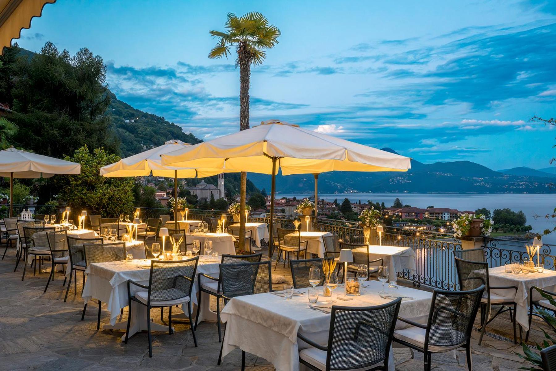Hotel La Rondinella カンネロ・リヴィエーラ エクステリア 写真