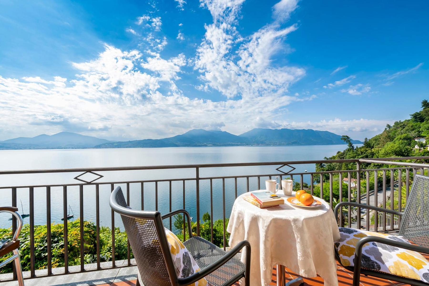 Hotel La Rondinella カンネロ・リヴィエーラ エクステリア 写真