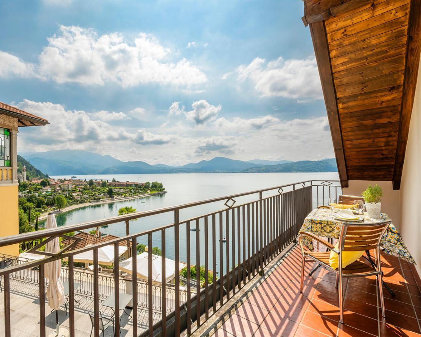 Hotel La Rondinella カンネロ・リヴィエーラ エクステリア 写真
